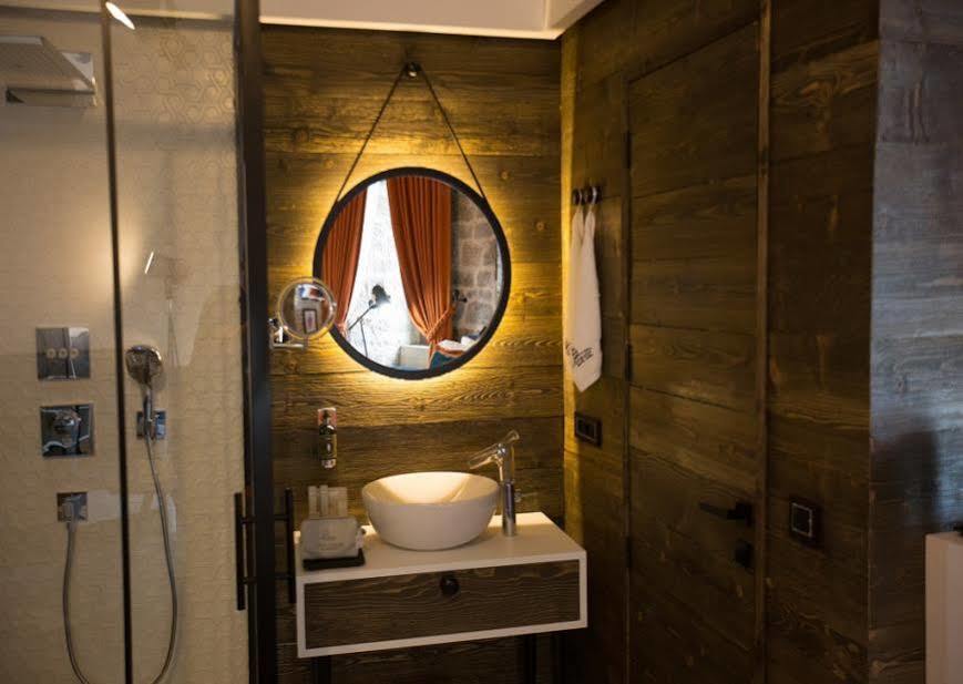 Cephanelik Boutique Hotel ทรับซอน ภายนอก รูปภาพ