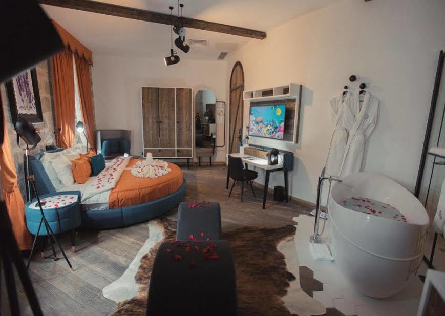 Cephanelik Boutique Hotel ทรับซอน ภายนอก รูปภาพ